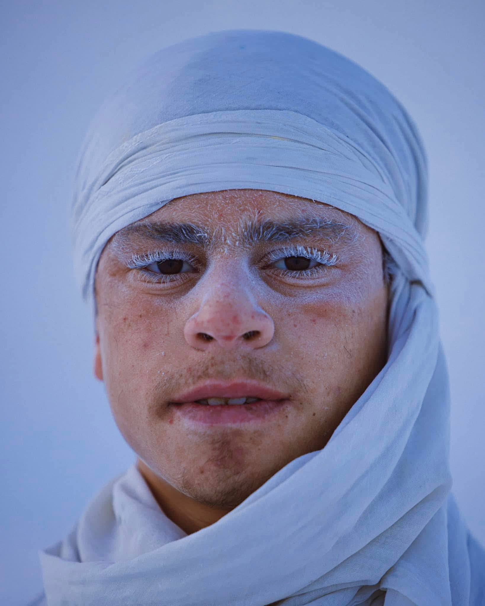 تحت بياض الخطر