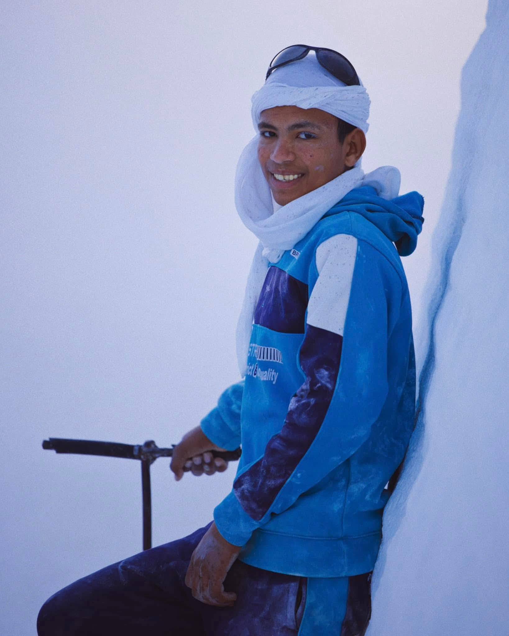 ابتسامة ضد القسوة