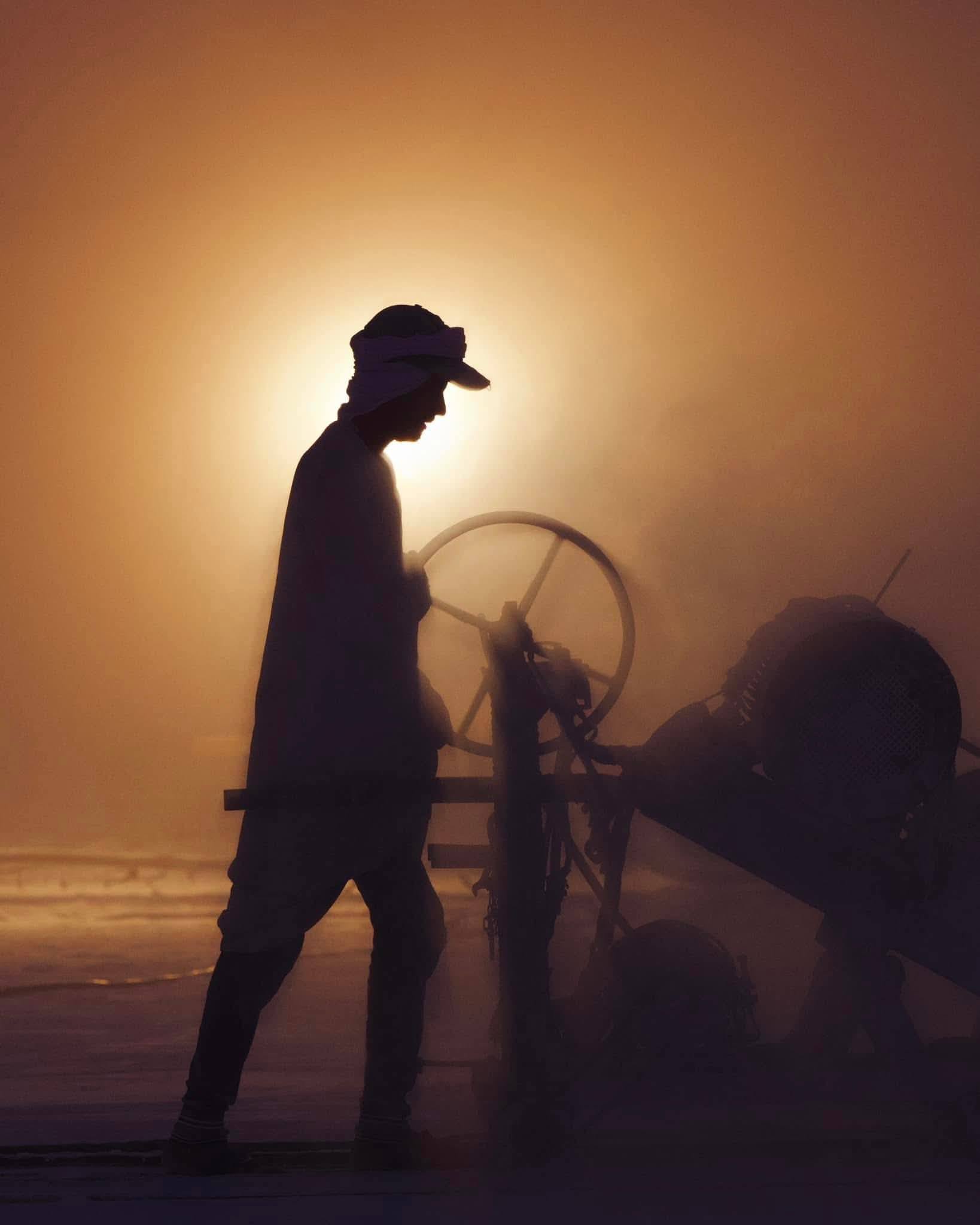 ويبقى الظل شاهدًا